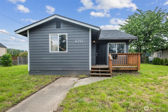 Property photo for 820 N 1st Avenue, Kelso