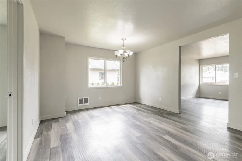 Property photo for 820 N 1st Avenue, Kelso photo 12