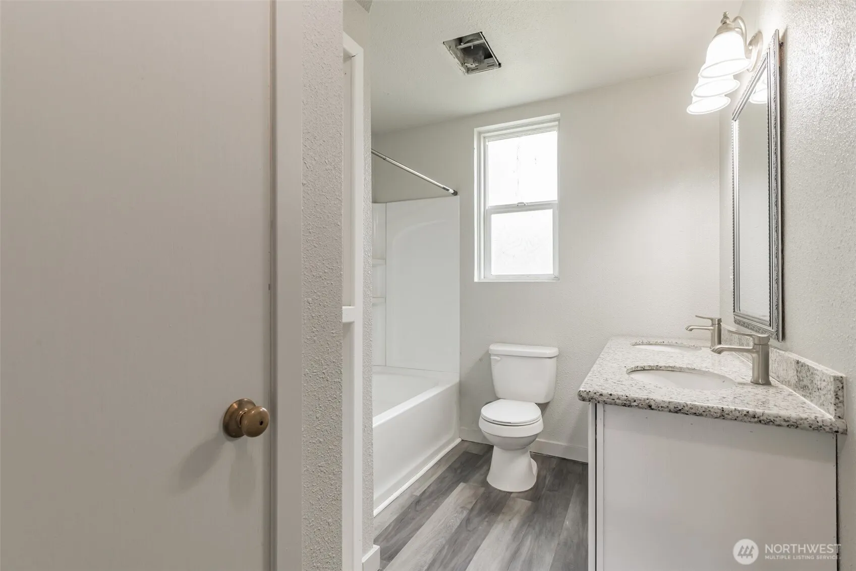 Property photo for 820 N 1st Avenue, Kelso photo 15