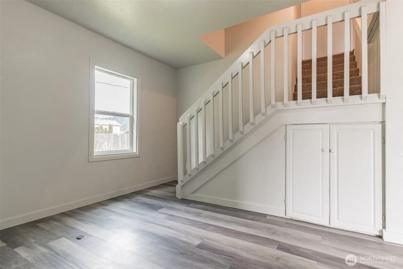 Property photo for 820 N 1st Avenue, Kelso photo 6