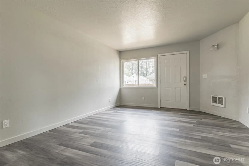 Property photo for 820 N 1st Avenue, Kelso photo 7