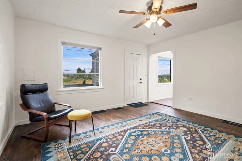 Property photo for 1205 Oyster Bay Avenue S, Bremerton photo 11