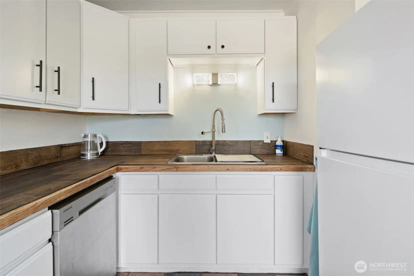 Property photo for 1205 Oyster Bay Avenue S, Bremerton photo 15