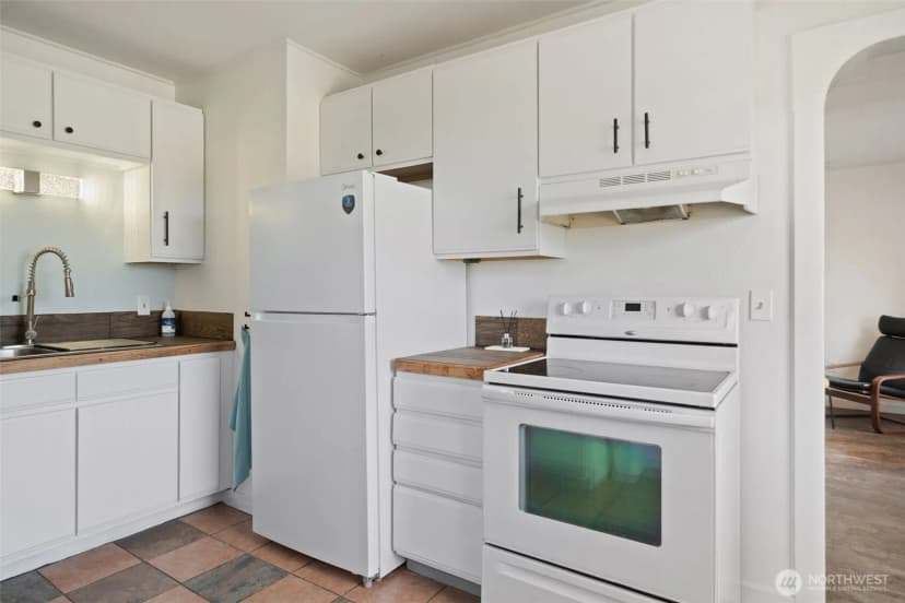 Property photo for 1205 Oyster Bay Avenue S, Bremerton photo 16