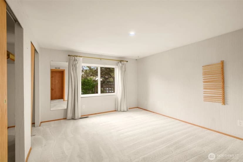 Property photo for 921 241st Place Sw, Bothell photo 17
