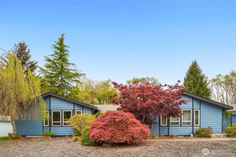 Property photo for 921 241st Place Sw, Bothell photo 2