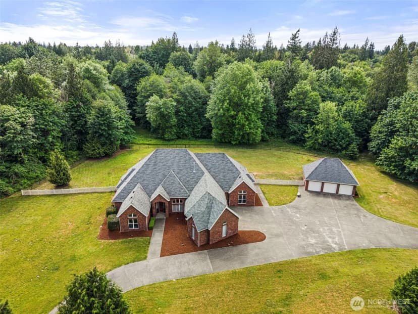 Property photo for 7841 Canterwood Drive Se, Olympia photo 2