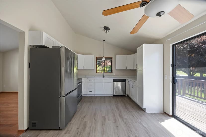 Property photo for 12755 Se 191st Place, Renton photo 10