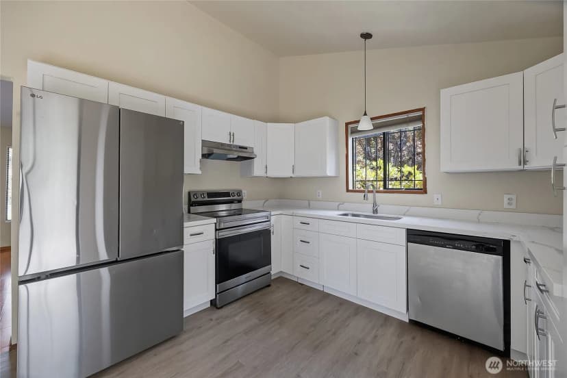Property photo for 12755 Se 191st Place, Renton photo 9