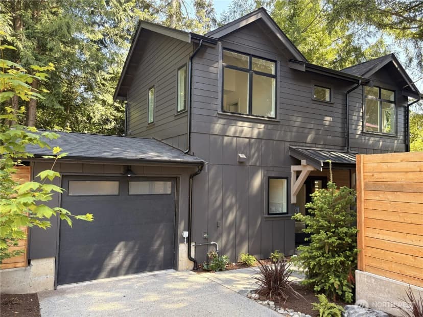 Property photo for 3024 Ne 95th Street, Seattle