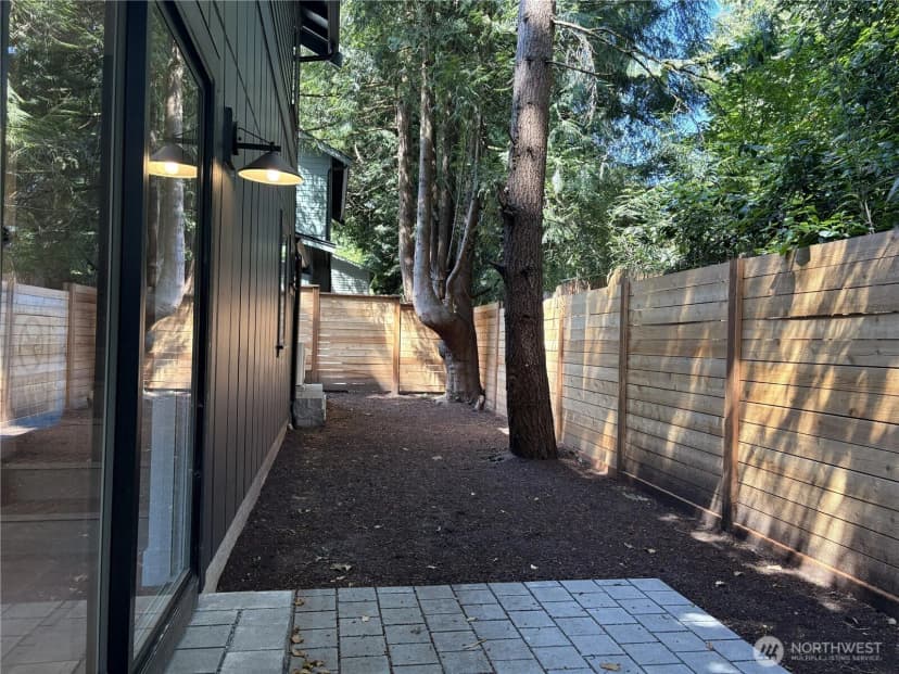 Property photo for 3024 Ne 95th Street, Seattle photo 23