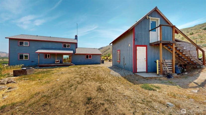 Property photo for 1073 Old Hwy 97, Brewster photo 5