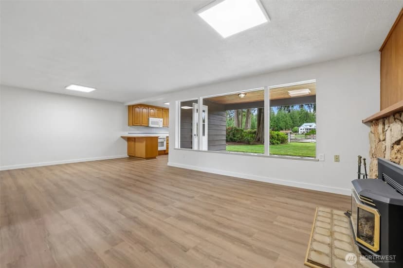 Property photo for 31430 W Lake Morton Drive Se, Kent photo 8