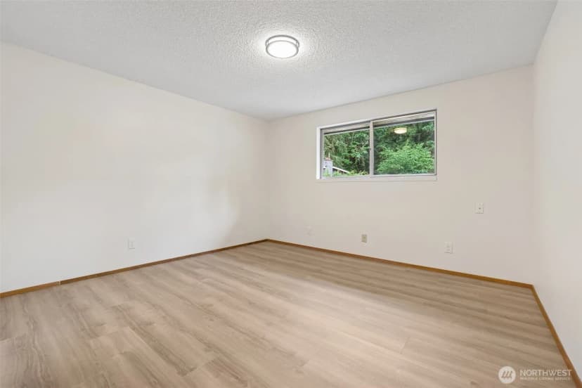 Property photo for 31430 W Lake Morton Drive Se, Kent photo 15