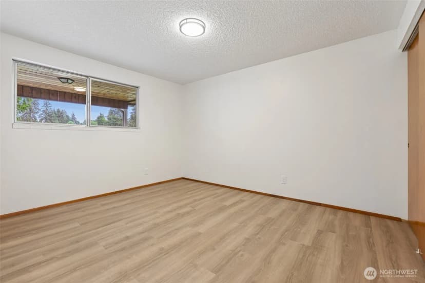 Property photo for 31430 W Lake Morton Drive Se, Kent photo 38