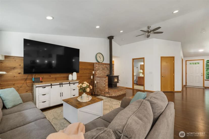 Property photo for 9193 Se Willock Road, Olalla photo 7