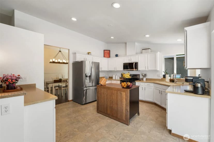 Property photo for 9193 Se Willock Road, Olalla photo 11