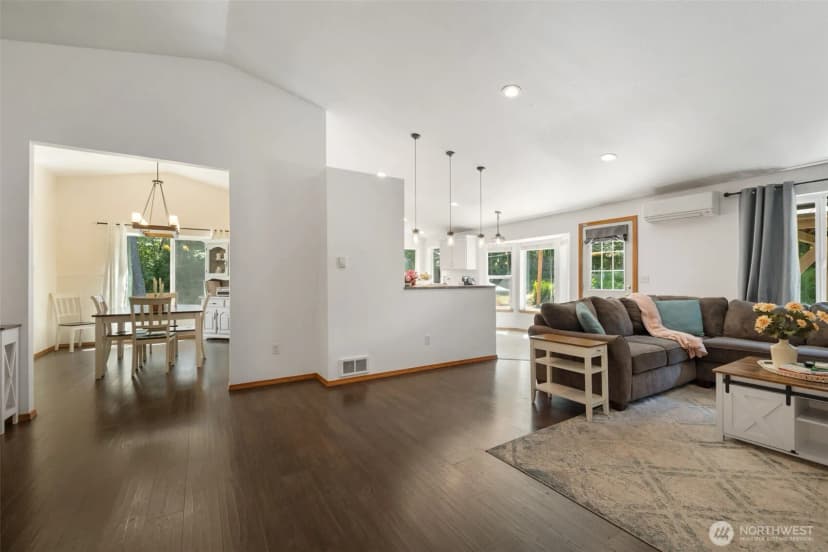 Property photo for 9193 Se Willock Road, Olalla photo 4