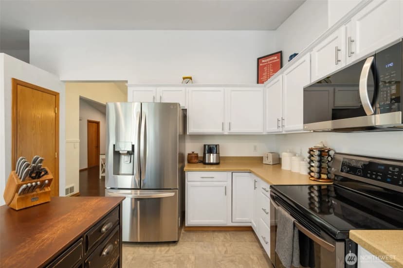 Property photo for 9193 Se Willock Road, Olalla photo 13