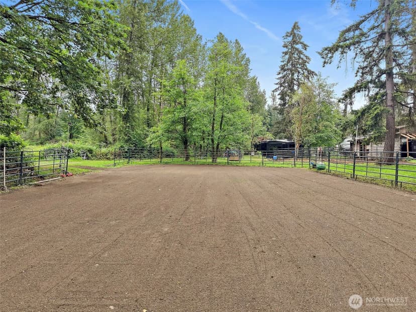 Property photo for 16624 Se 240th Street, Kent photo 4