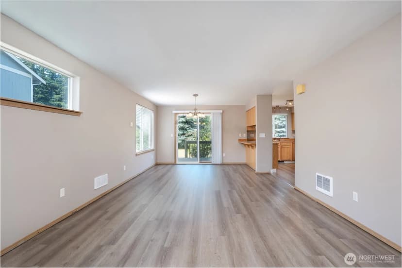 Property photo for 5221 64th Street W, University Place photo 7