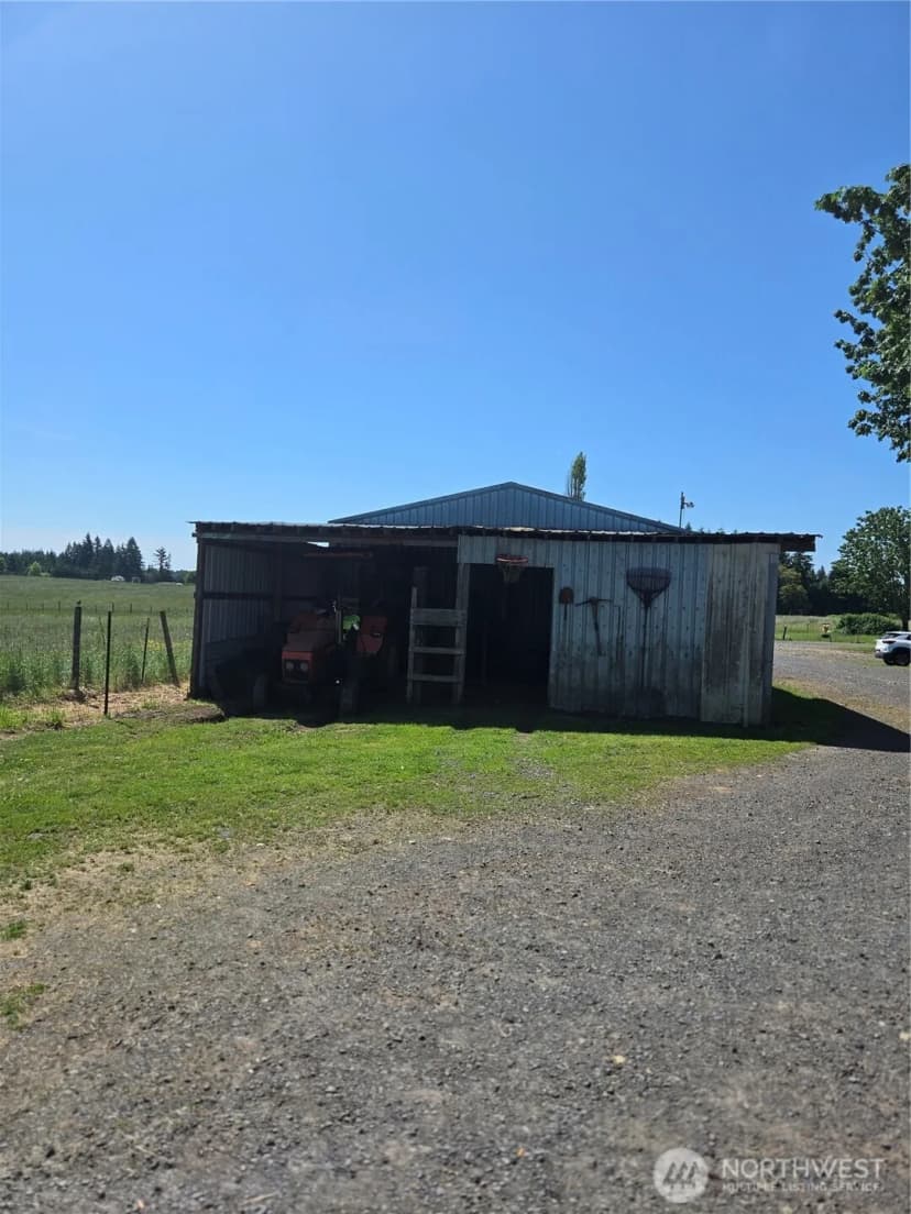 Property photo for 205 Nikula Road, Winlock photo 9