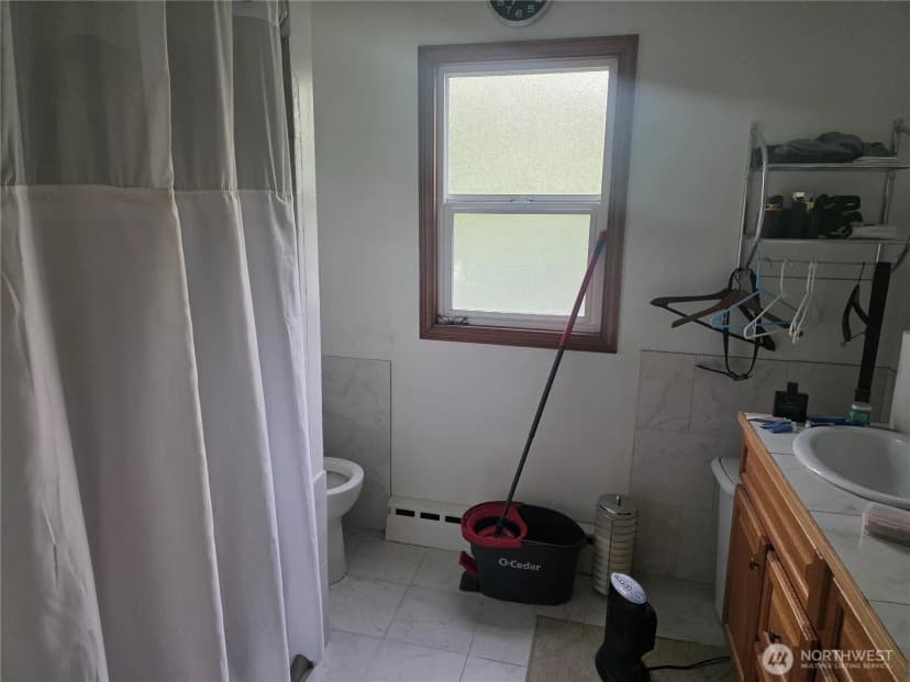 Property photo for 2500 S 208 Street, Sea Tac photo 10