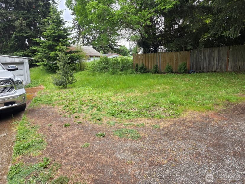 Property photo for 2500 S 208 Street, Sea Tac photo 3