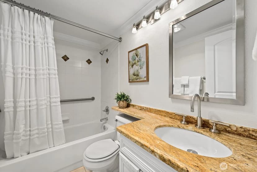 Property photo for 334 Lakeside Avenue S #207, Seattle photo 16