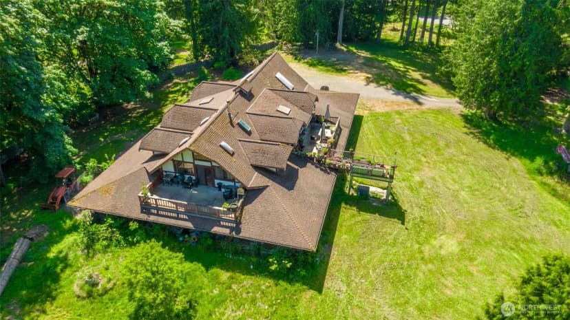 Property photo for 1106 254th Avenue Ne, Sammamish photo 8