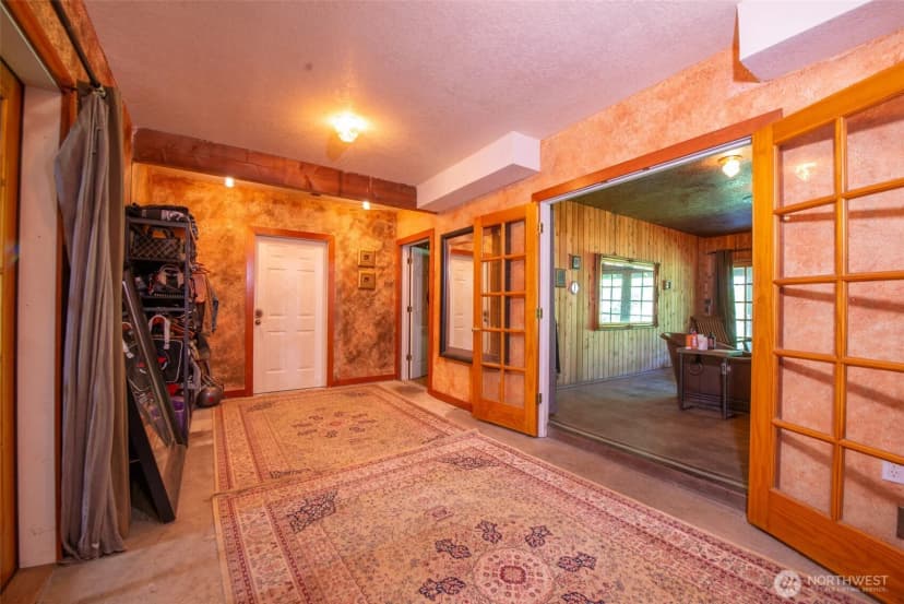 Property photo for 1106 254th Avenue Ne, Sammamish photo 30