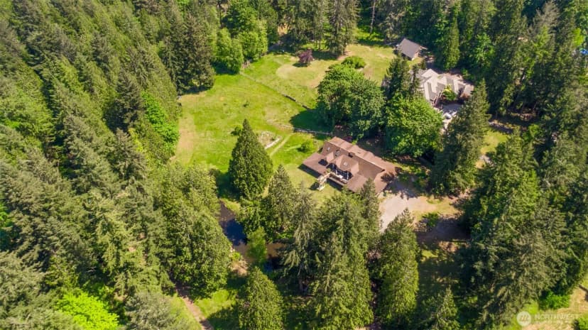 Property photo for 1106 254th Avenue Ne, Sammamish photo 3