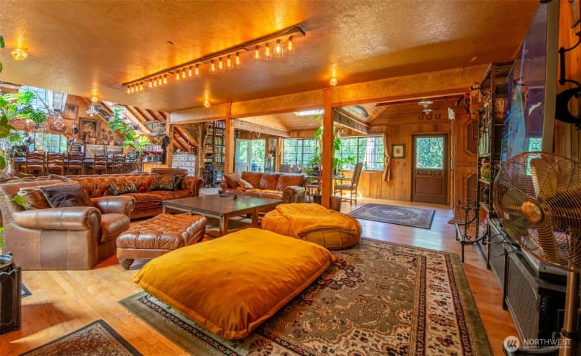 Property photo for 1106 254th Avenue Ne, Sammamish photo 20