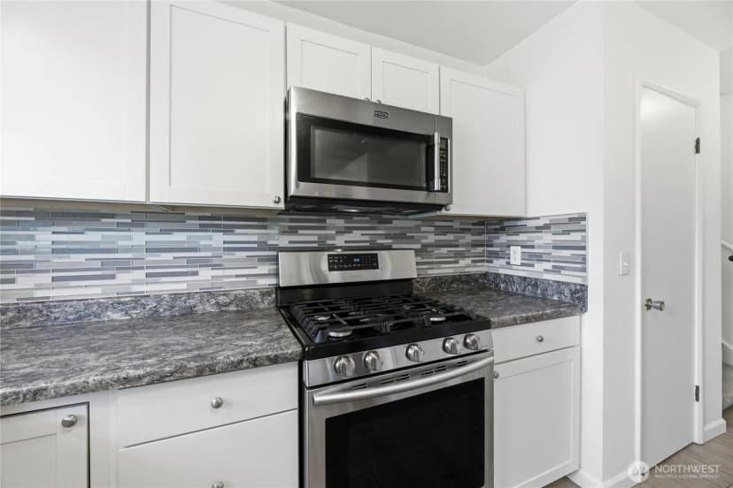 Property photo for 4108 80th Avenue W, University Place photo 12