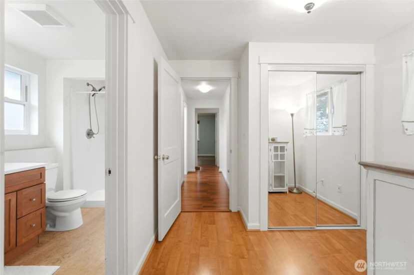 Property photo for 8421 6th Ave Sw, Seattle photo 15