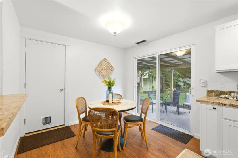 Property photo for 8421 6th Ave Sw, Seattle photo 10