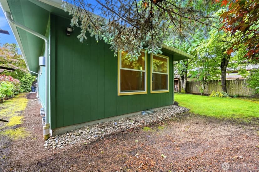 Property photo for 8421 6th Ave Sw, Seattle photo 24