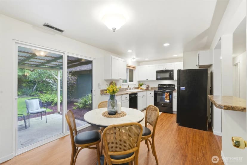 Property photo for 8421 6th Ave Sw, Seattle photo 9