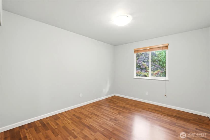 Property photo for 8421 6th Ave Sw, Seattle photo 17