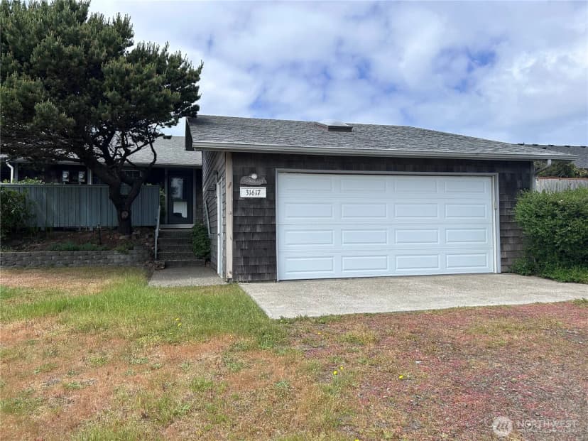 Property photo for 31617 G Street, Ocean Park photo 4