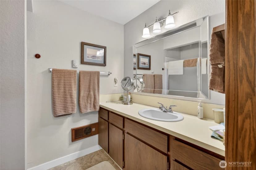 Property photo for 31617 G Street, Ocean Park photo 22