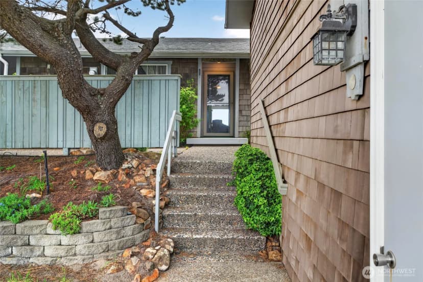 Property photo for 31617 G Street, Ocean Park photo 11