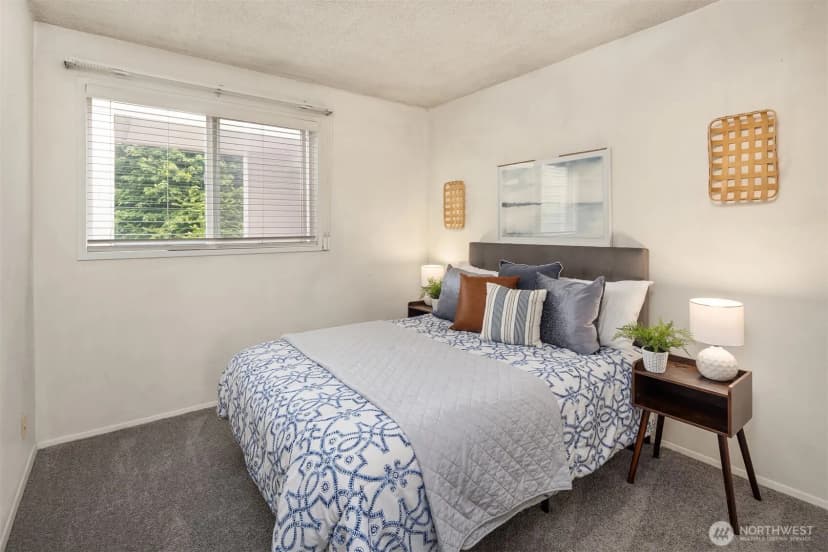 Property photo for 9710 5th Avenue Ne #503, Seattle photo 21