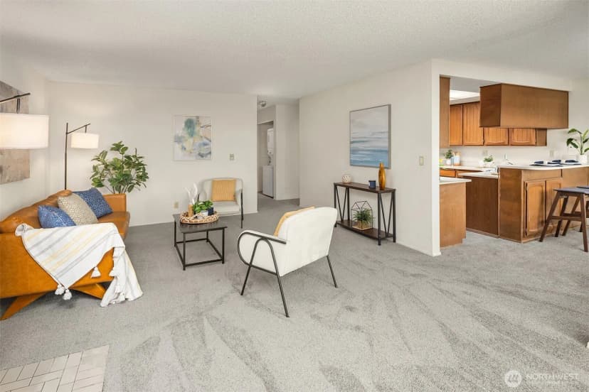 Property photo for 9710 5th Avenue Ne #503, Seattle photo 10