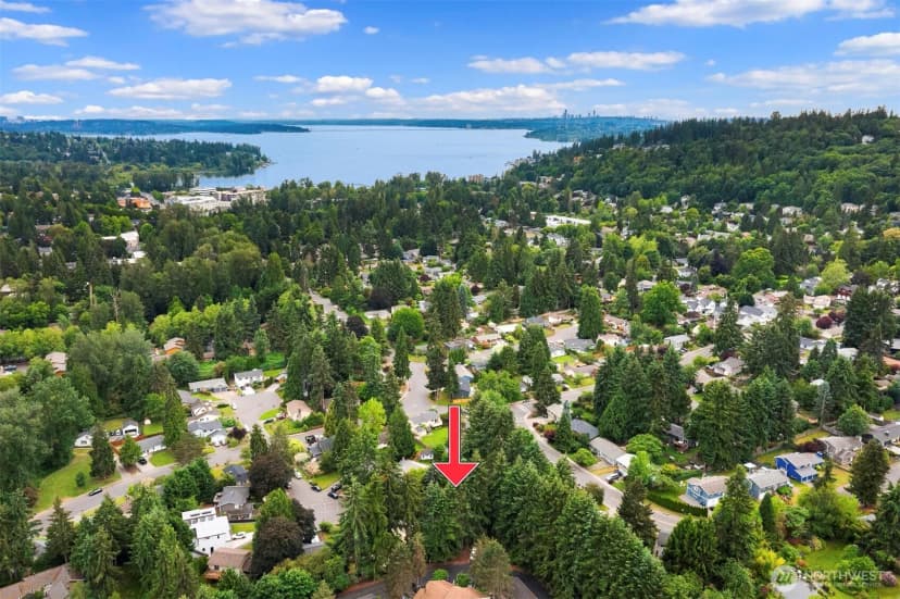 Property photo for 12819 98th Place Ne, Kirkland photo 4