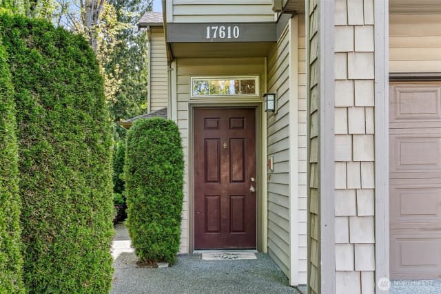 Property photo for 17610 134th Lane Se, Renton photo 2