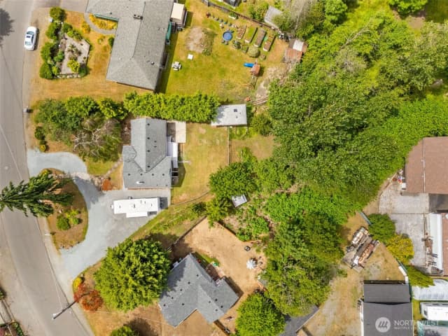 Property photo for 626 Sw 142nd Street, Burien photo 4