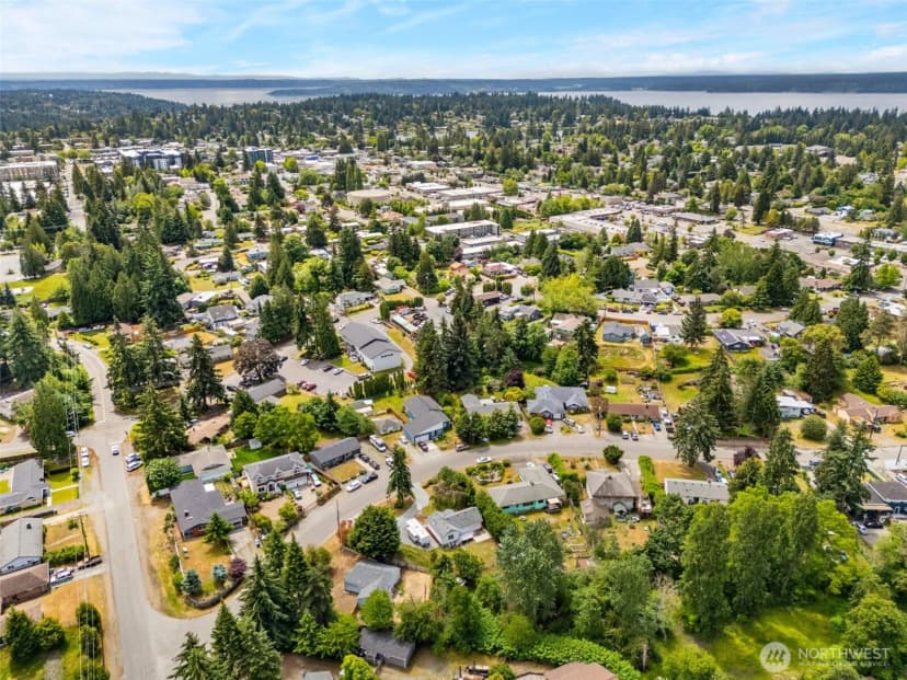 Property photo for 626 Sw 142nd Street, Burien photo 5