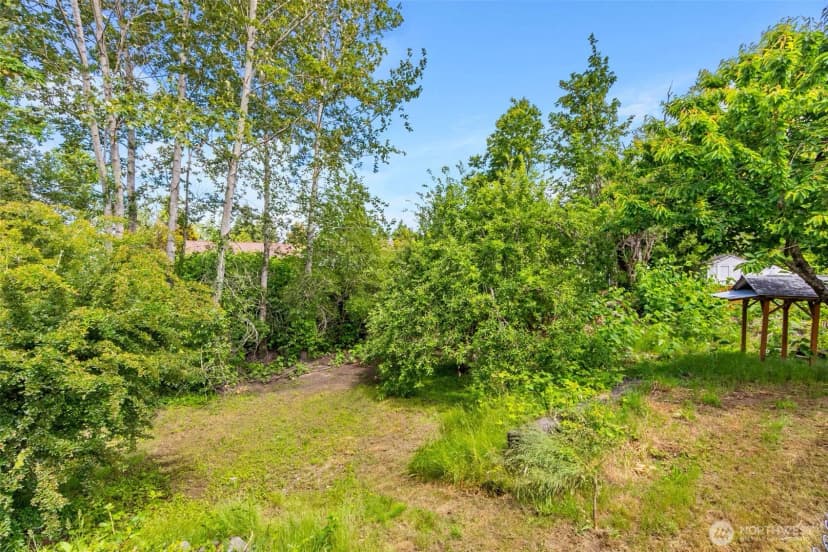 Property photo for 626 Sw 142nd Street, Burien photo 13