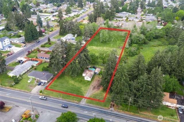 Property photo for 13706 C Street S, Tacoma